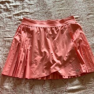 Alo Strawberry Fields Tennis Skirt